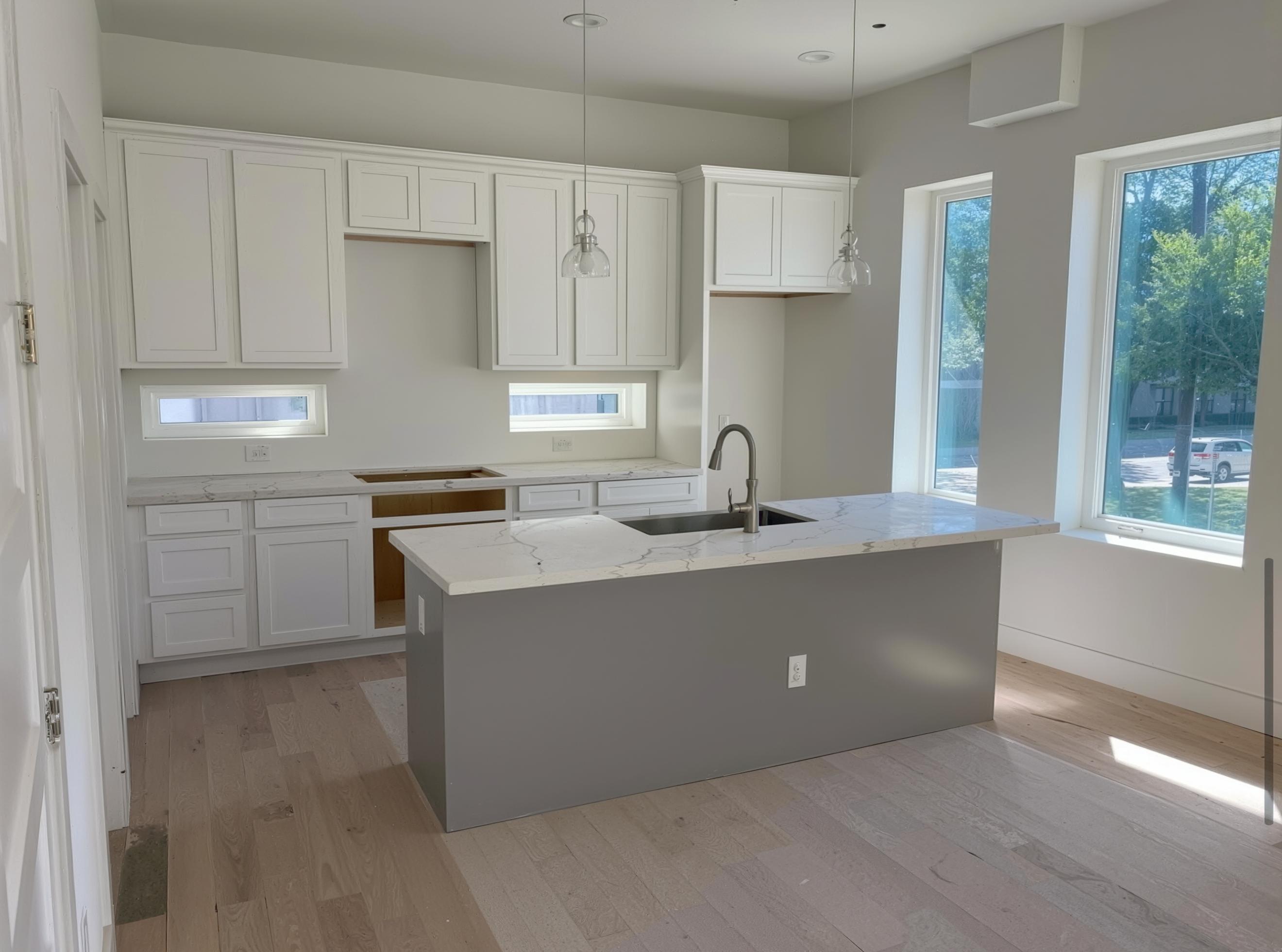 White Shaker Cabinets - Frisco