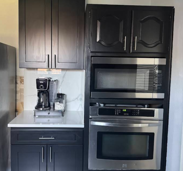 Remodeling service in Murphy, TX - dark cabinet kitchen remodel with built-in double ovens by UST Kitchen & Bath